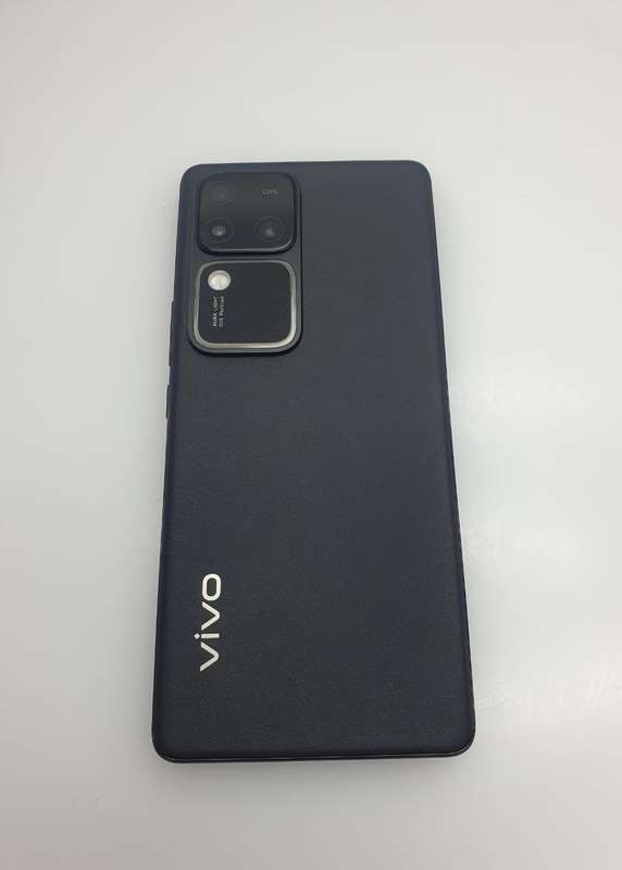 Vivo v30 512GB Dual Sim Black (12 Month Warranty)