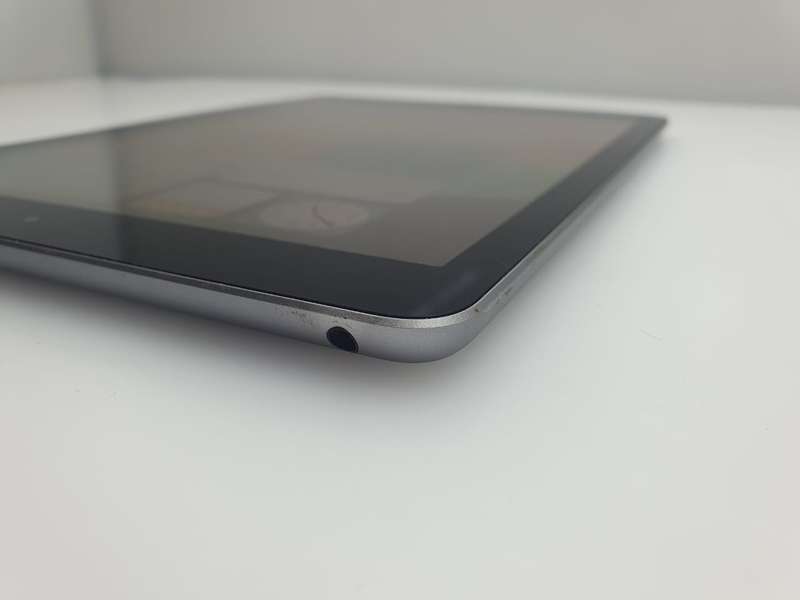 iPad 6th Gen 9.7-Inch 128GB (WiFi Only) Space Grey (6 Month Warranty)