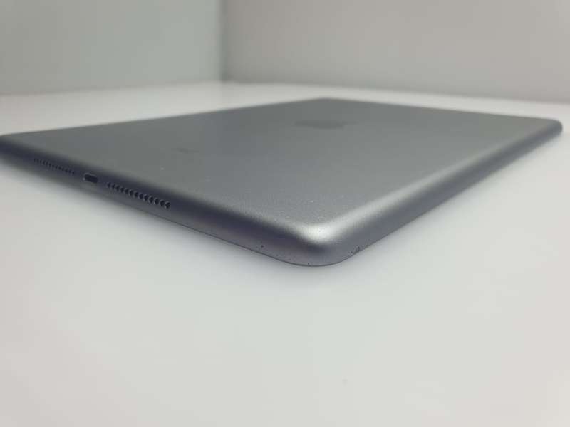 iPad 6th Gen 9.7-Inch 128GB (WiFi Only) Space Grey (6 Month Warranty)