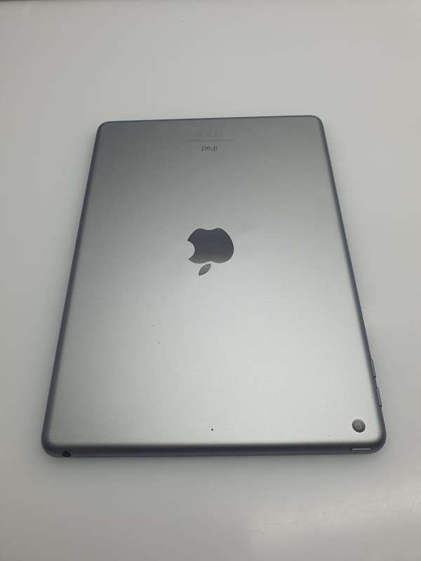 iPad 6th Gen 9.7-Inch 128GB (WiFi Only) Space Grey (6 Month Warranty)