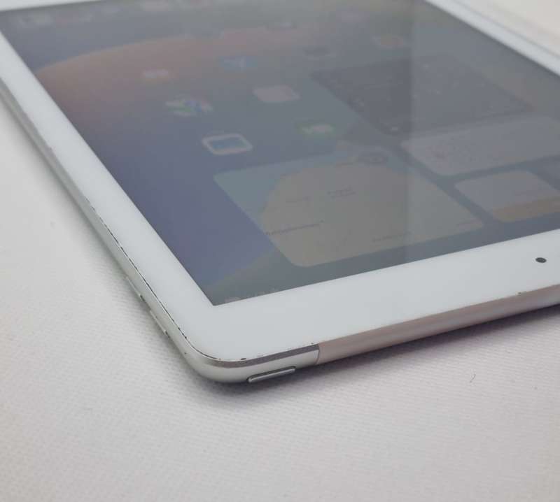 iPad 9.7" 5th Gen 128GB (Wifi/Cellular) |Home Button Not Working| Silver