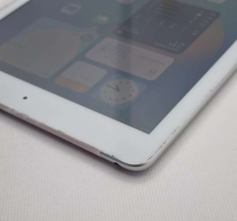 iPad 9.7" 5th Gen 128GB (Wifi/Cellular) |Home Button Not Working| Silver