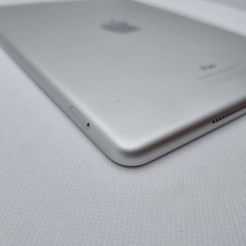iPad 9.7" 5th Gen 128GB (Wifi/Cellular) |Home Button Not Working| Silver