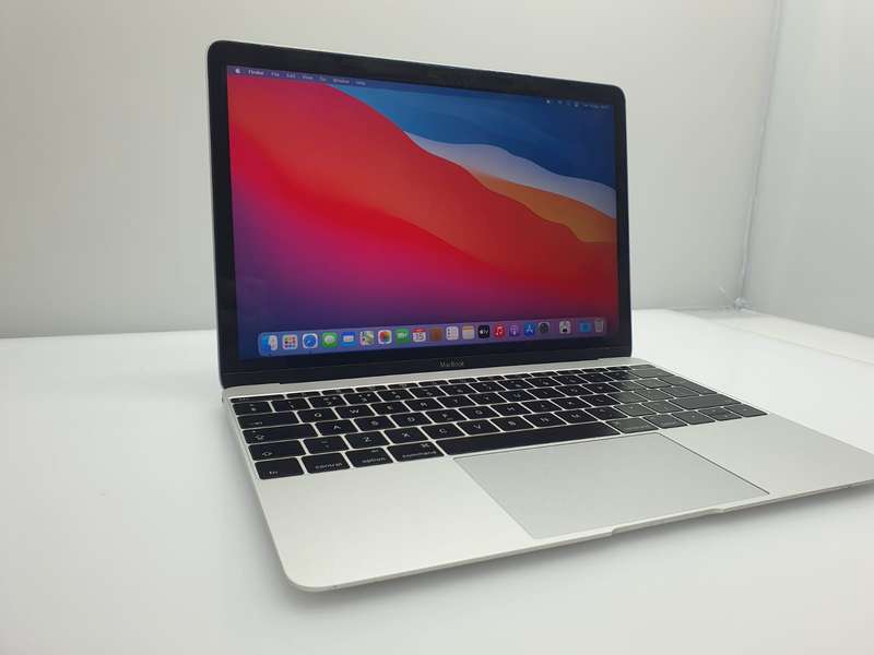 MacBook Retina 12-Inch Core m3 1.1GHz (Early 2015) 8GB RAM 256GB HDD |Non Working WebCam| S...