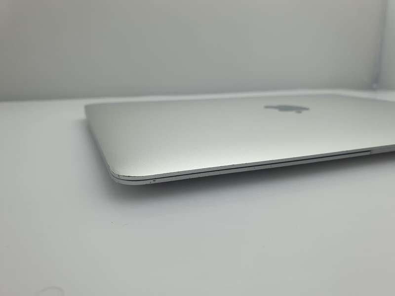 MacBook Retina 12-Inch Core m3 1.1GHz (Early 2015) 8GB RAM 256GB HDD |Non Working WebCam| S...