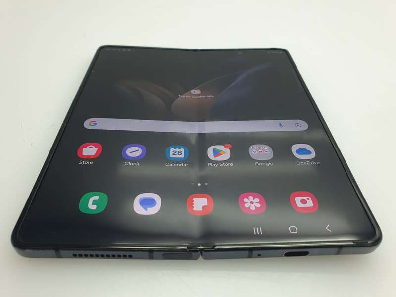 Samsung Galaxy Z Fold 4 Dual Sim 256GB Casing Slightly Bent Phantom Black (6 Month Warranty)