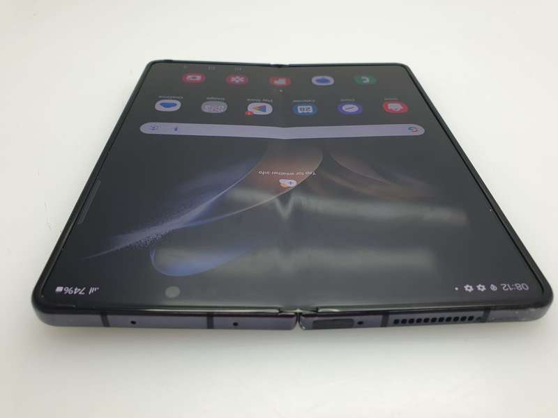 Samsung Galaxy Z Fold 4 Dual Sim 256GB Casing Slightly Bent Phantom Black (6 Month Warranty)