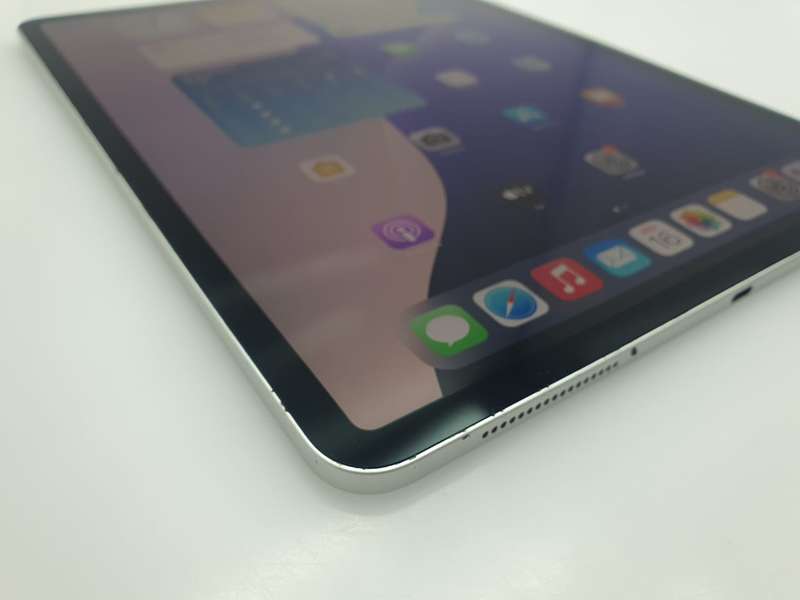 iPad Pro 12.9" 3rd Gen (Wifi Only) Silver | LCD Damage |