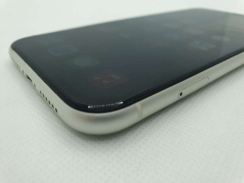 iPhone 11 64GB White No Face ID