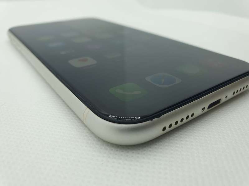 iPhone 11 64GB White No Face ID
