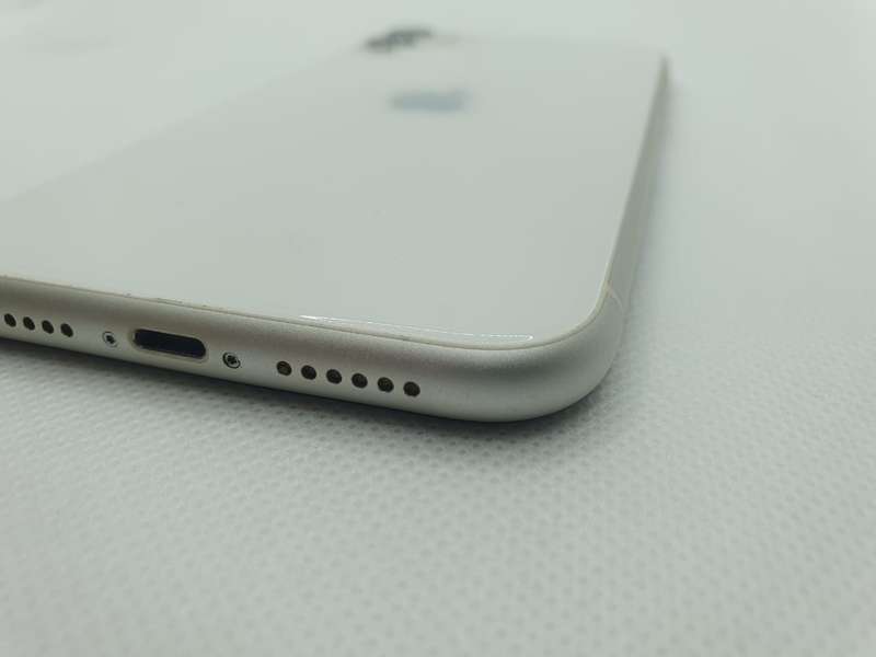 iPhone 11 64GB White No Face ID