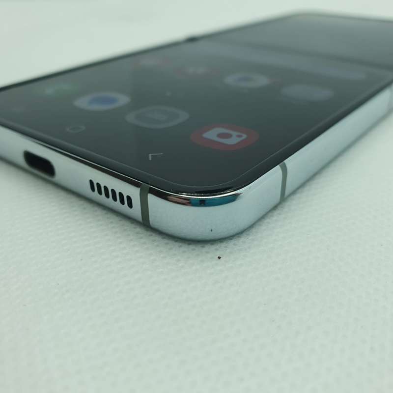 Samsung Galaxy Z Flip 5 256GB Mint (6 Month Warranty)