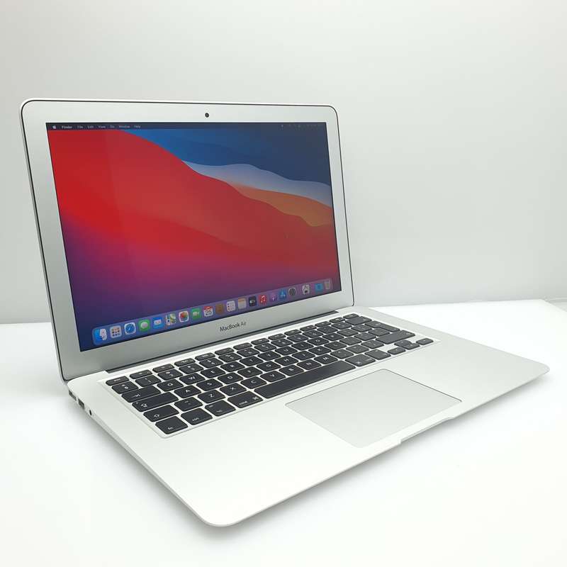 MacBook Air 13-Inch "Core i5" 1.8GHz (2017) 8GB RAM 128GB SSD Silver (3 Month Warranty)