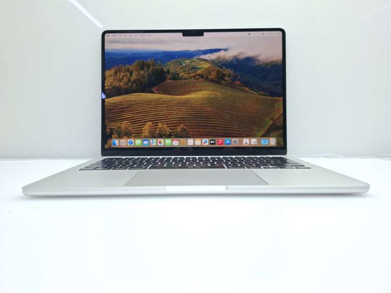 MacBook Air "M2" 8CPU/8GPU (2022) 3-Inch 8GB RAM 256GB SSD Silver (12 Month Warranty)