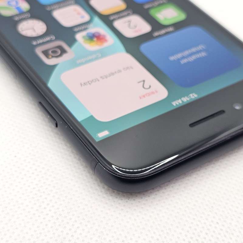 iPhone SE 2020 64GB Black (3 Month Warranty)