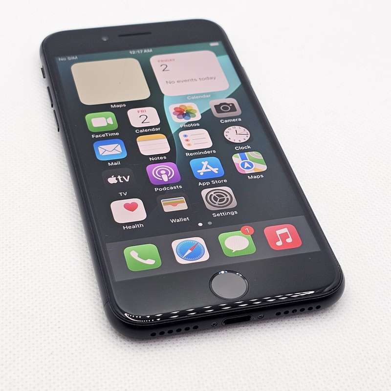 iPhone SE 2020 64GB Black (3 Month Warranty)