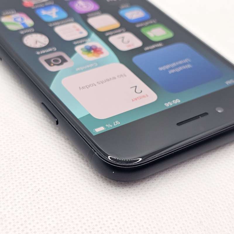 iPhone SE 2020 64GB Black (3 Month Warranty)