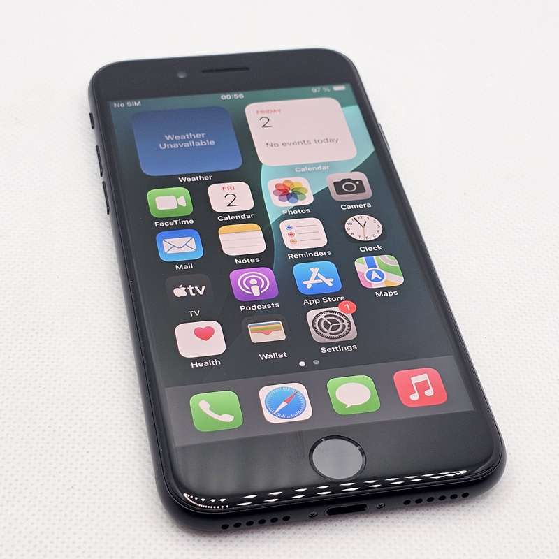 iPhone SE 2020 64GB Black (3 Month Warranty)