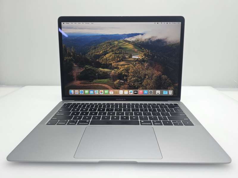 MacBook Air "Core i5" 13-Inch 8GB RAM 128GB SSD (2019) Space Gray