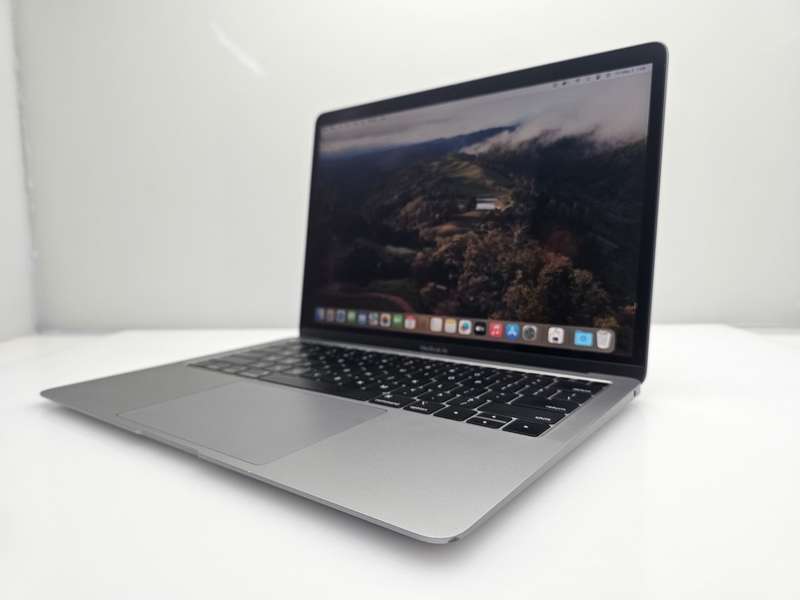 MacBook Air "Core i5" 13-Inch 8GB RAM 128GB SSD (2019) Space Gray