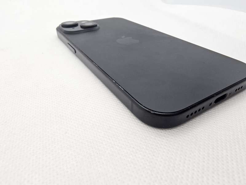 iPhone 15 128GB Black (12 Month Warranty)