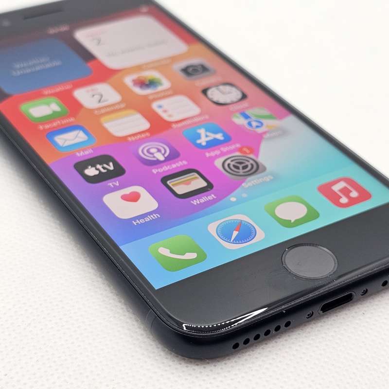 iPhone SE 2022 64GB Midnight (6 Month Warranty)