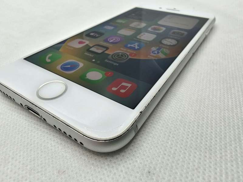 iPhone 8 64GB Minor Bright Spots Silver