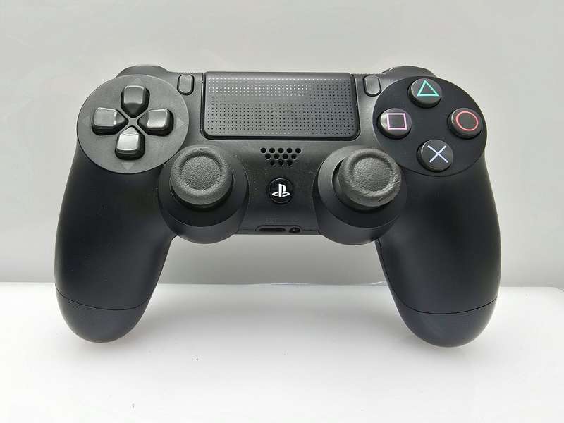 Playstation 4 1TB SSD Black + HDMI Cable + Charger + 1 Controller