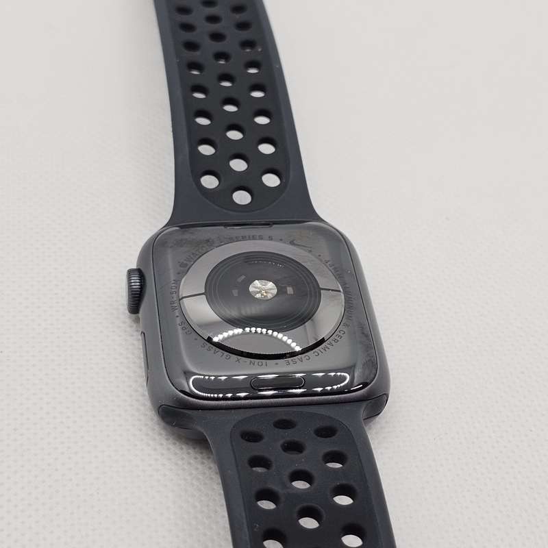 Apple Watch Series 5 Nike Plus 44mm GPS Only Space Grey (3 Month Warranty)