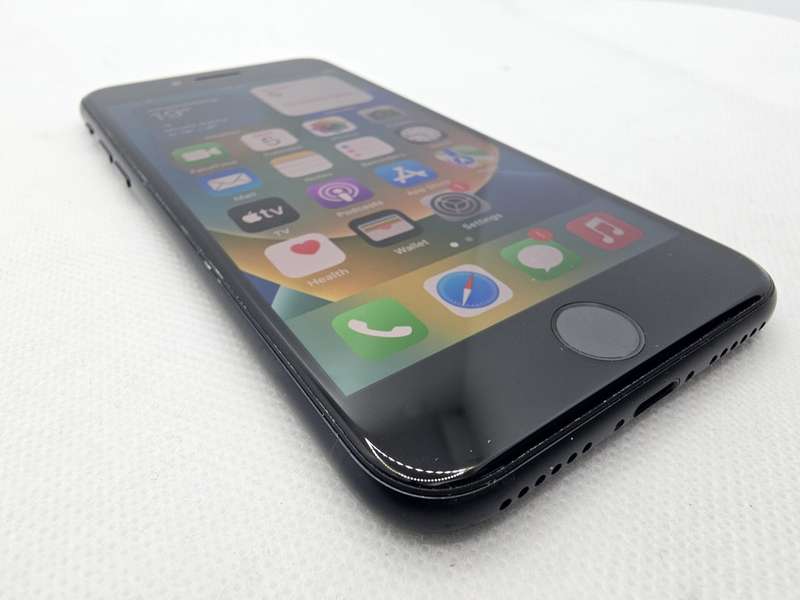 iPhone SE 2022 64GB Black (6 Month Warranty)