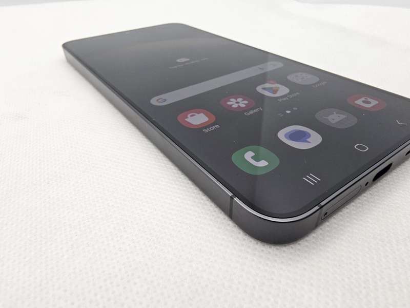 Samsung Galaxy S24 256GB Dual Sim Black (12 Month Warranty) Mint Condition