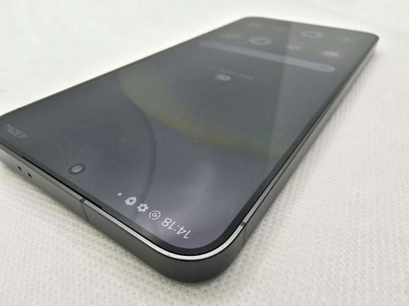 Samsung Galaxy S24 256GB Dual Sim Black (12 Month Warranty) Mint Condition