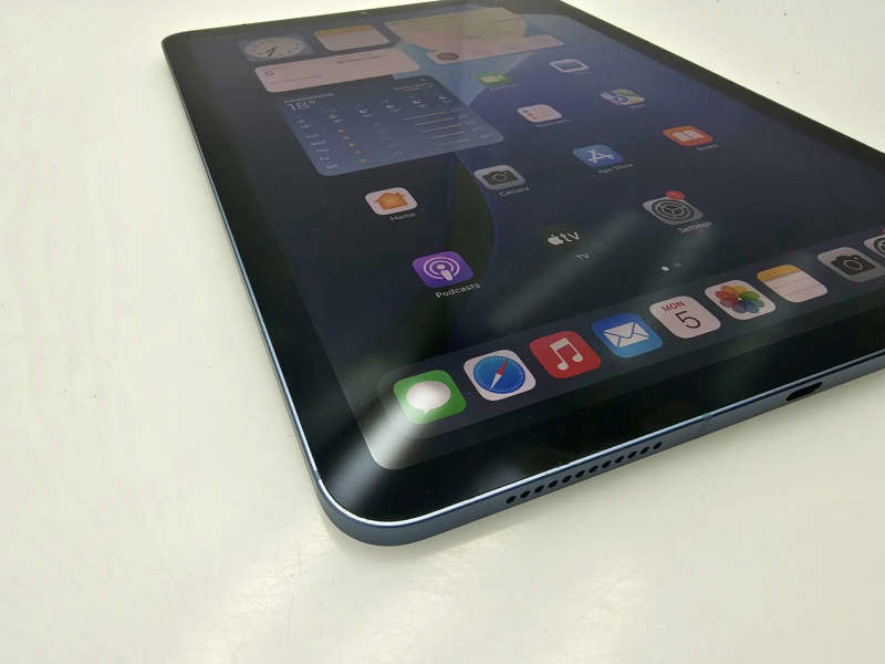 iPad Air 5th Gen A2589 (Wifi + Cellular) 256GB Blue