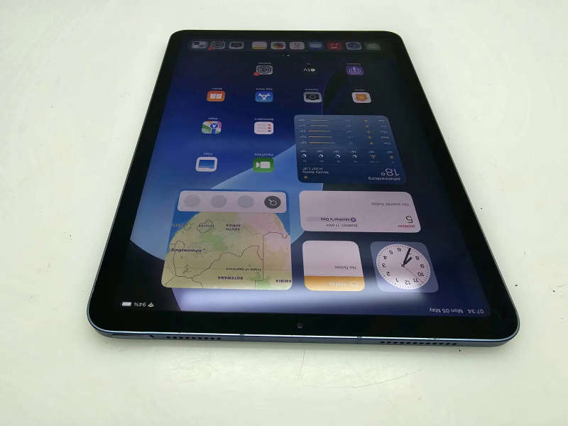 iPad Air 5th Gen A2589 (Wifi + Cellular) 256GB Blue
