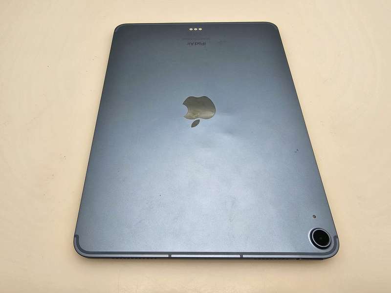 iPad Air 5th Gen A2589 (Wifi + Cellular) 256GB Blue