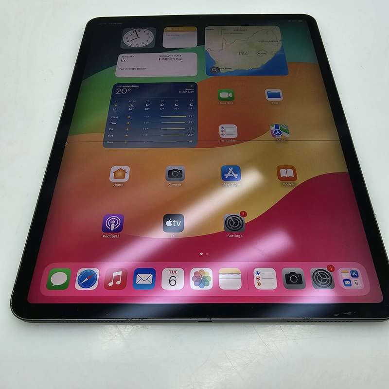 iPad Pro 12.9-Inch (Wifi Only) 3rd Gen 64GB No Face ID And Screen Damage Space Grey