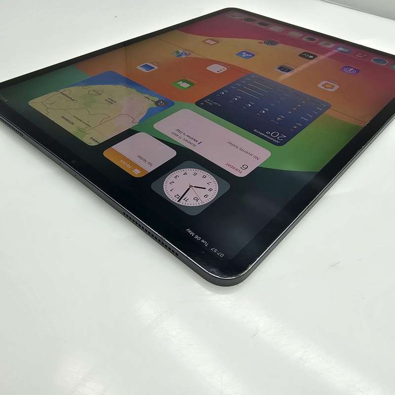 iPad Pro 12.9-Inch (Wifi Only) 3rd Gen 64GB No Face ID And Screen Damage Space Grey