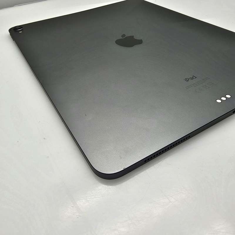 iPad Pro 12.9-Inch (Wifi Only) 3rd Gen 64GB No Face ID And Screen Damage Space Grey