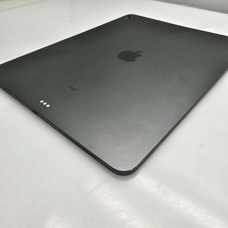 iPad Pro 12.9-Inch (Wifi Only) 3rd Gen 64GB No Face ID And Screen Damage Space Grey