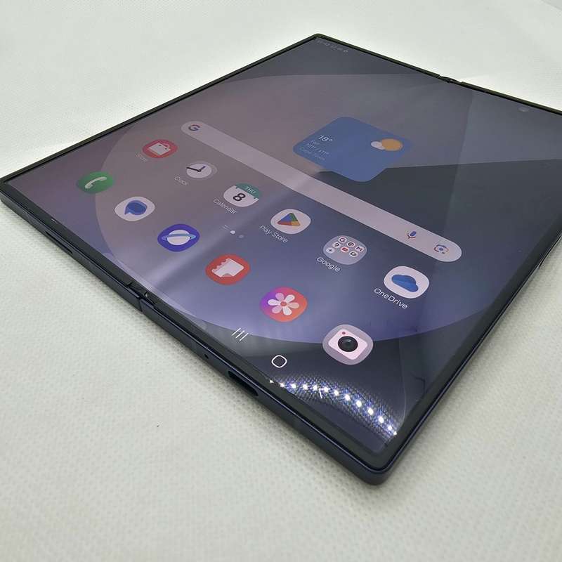 Samsung Galaxy Z Fold 6 256GB Dual Sim Blue (12 Month Warranty)