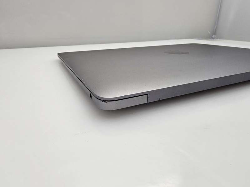 MacBook Air 13-Inch (Late 2018)  Core i5 | 8GB RAM | 128GB SSD | Silver | Tight Hinges  B G...