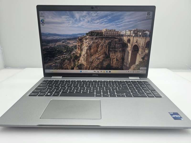 Dell Latitude 5530 Silver "Core i5" 12th Gen 16GB DDR4 2x 512GB M.2 NVme SSD (12 Month Warranty)