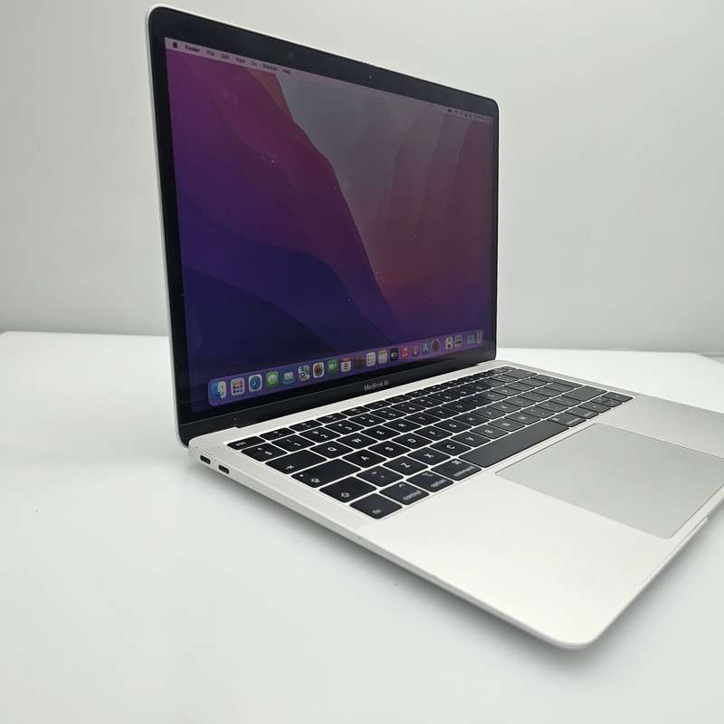 MacBook Air 13" (2019)  Core i5 | 8GB RAM | 128GB SSD | True Tone | Webcam Faulty  B Grade