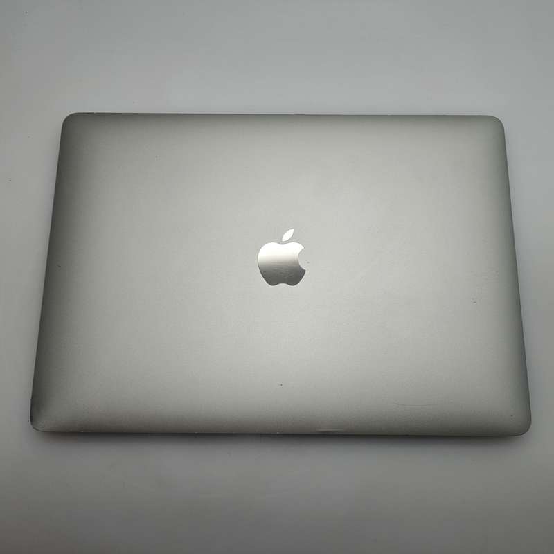 MacBook Air 13" (2019)  Core i5 | 8GB RAM | 128GB SSD | True Tone | Webcam Faulty  B Grade