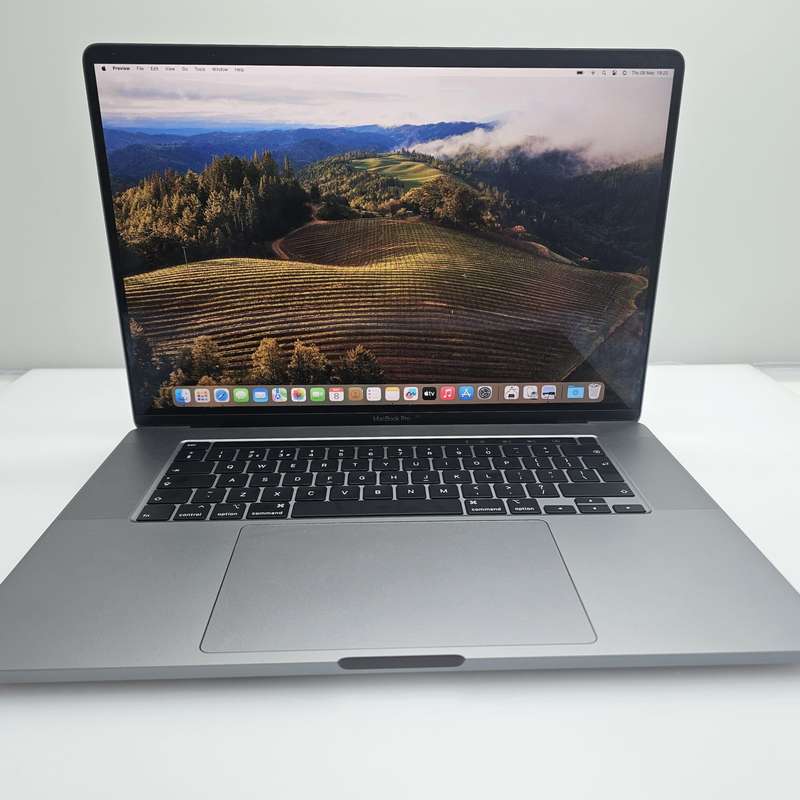 MacBook Pro "Core i7" 16-Inch 16GB RAM 512GB SSD (2019) No Camera| No TouchBar Space Grey