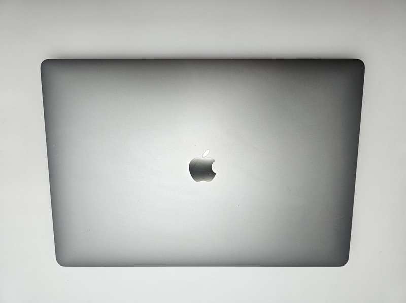 MacBook Pro "Core i7" 16-Inch 16GB RAM 512GB SSD (2019) No Camera| No TouchBar Space Grey