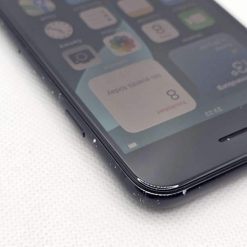 iPhone SE 2020 64GB Cracked Home Button Black (3 Month Warranty)
