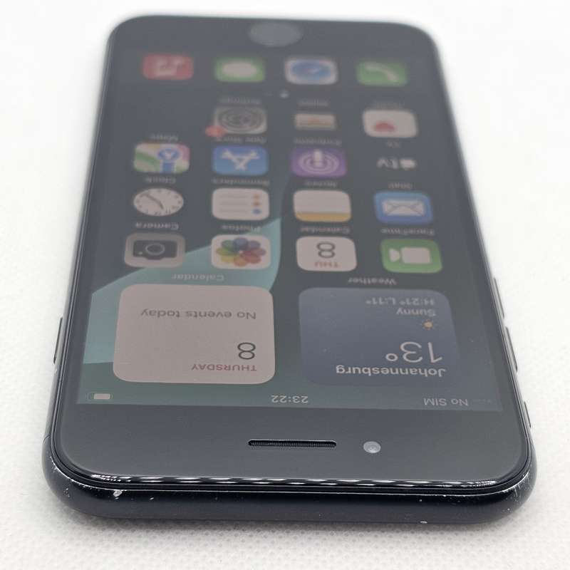 iPhone SE 2020 64GB Cracked Home Button Black (3 Month Warranty)