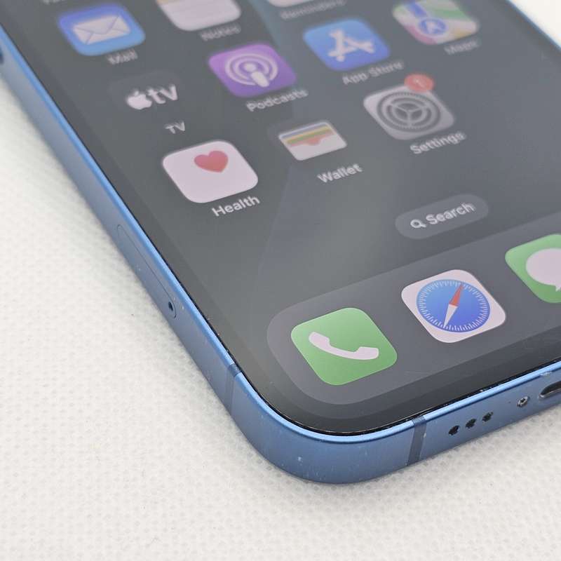 iPhone 13 256GB Blue (6 Month Warranty) + Screen Protector Bundle Value: R200
