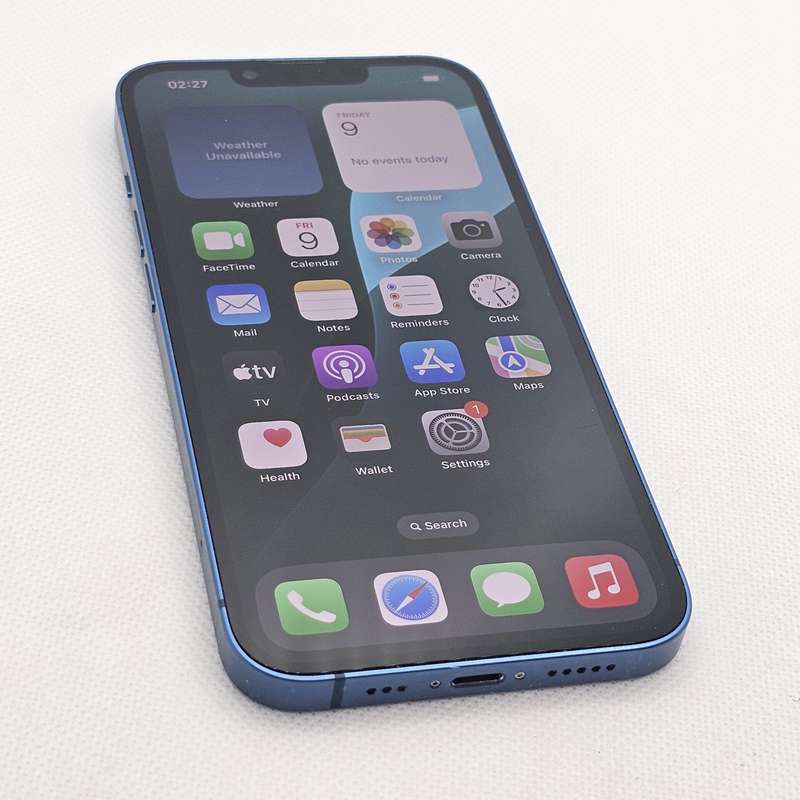 iPhone 13 256GB Blue (6 Month Warranty) + Screen Protector Bundle Value: R200